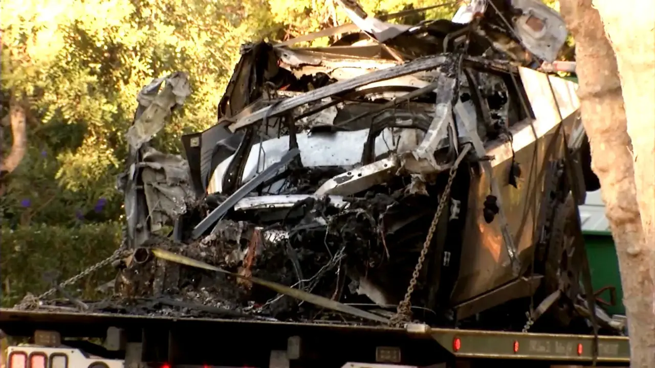 piedmont cyber truck crash